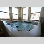 Sweetwater Lift Lodge 